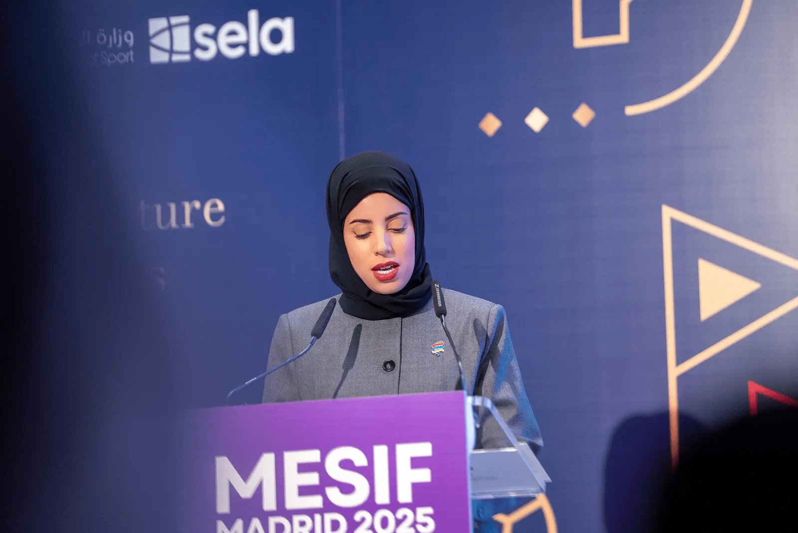 في منتدى الشرق الأوسط للاستثمار الرياضي: مؤسسة الشارقة لرياضة المرأة تؤكد أن الإنسان هو «الاستثمار الأعظم»